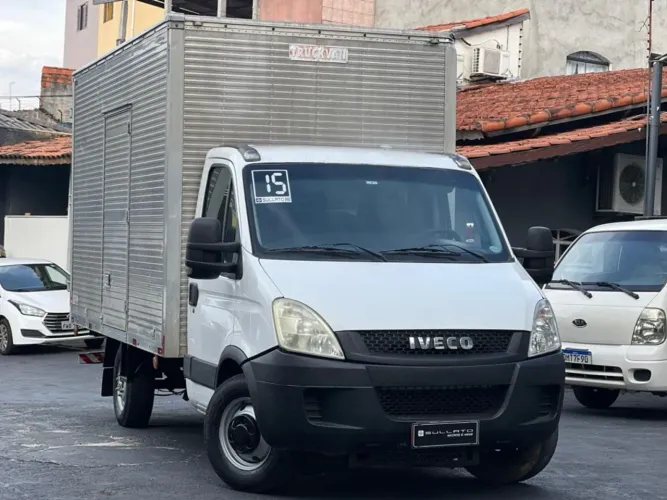 Iveco Daily 35s14 3.0 16V Turbo Diesel Mec. 2015