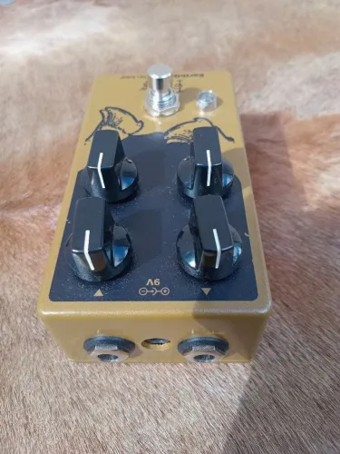 Hoof Eartquaquer Fuzz