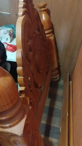 Vendo cama rústica em cerejeira maciça, ótima oportunidade, ou troco por algo