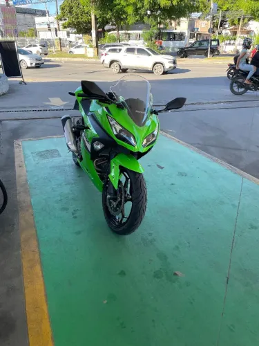 Ninja 300 - 2026- 890km