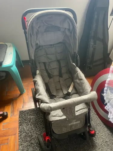 Carrinho de bebê Bambinelli até 15kg