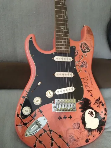 guitarra canhota troco por ukulele ou vendo