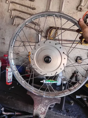 Roda dianteira biz 110 