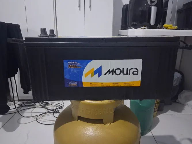 Bateria moura 150 amperes seminova