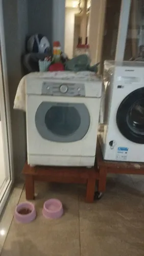 Máquina de secar roupa