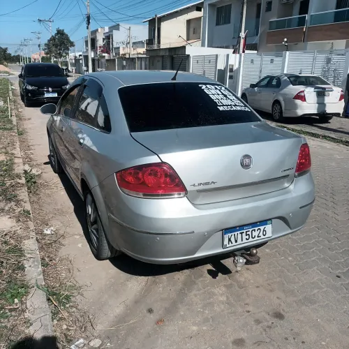 Fiat Linea Essence 1.8 Flex 16V 4P 2012
