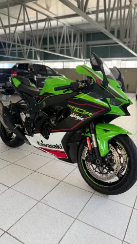 Kawasaki ZX10-RR 2022 18.000km impecável!