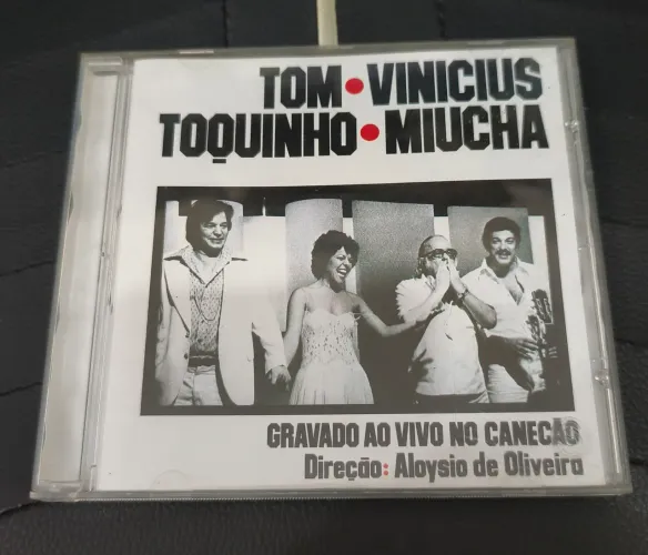 Cd Tom, Vinícius