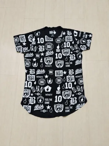 Camiseta Masculina BÜH Preta Estampada - Tamanho M