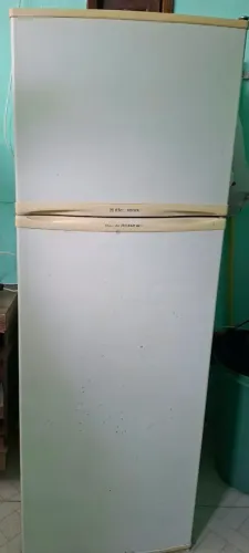 Vendo geladeira frost free eletrolux Dc380