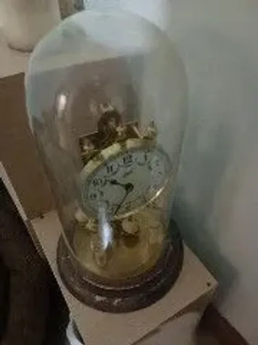 Relógio cúpula antigo