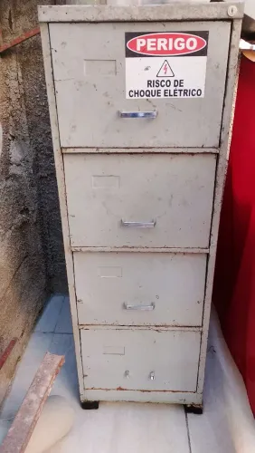 Armário de arquivo 4 gaveta 