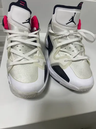 Air Jordan XXXVII Low pouco usado bom estado