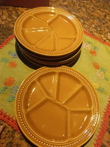 Pratos de fondue francês 