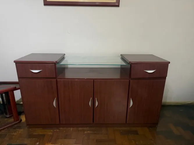 Balcão para guardar louça e utensílios 