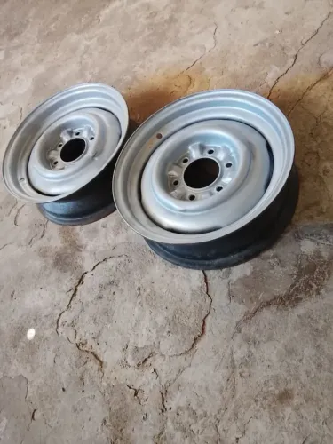 Rodas de carro seminovos Aro 15