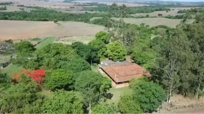 Fazenda a venda, entre Cezarina e Edealina - Goiás