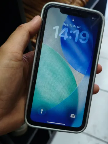 iPhone 11