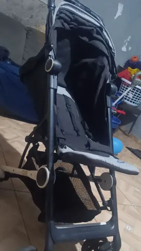 Vende-se carrinho de bebê 