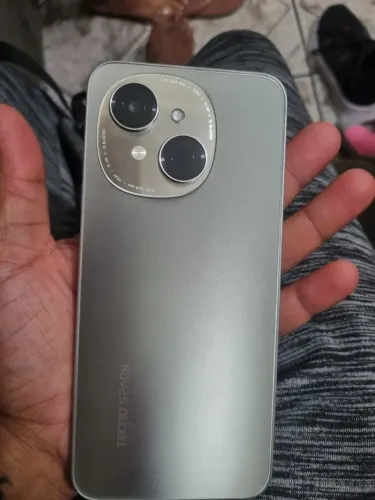 Celular Tecno