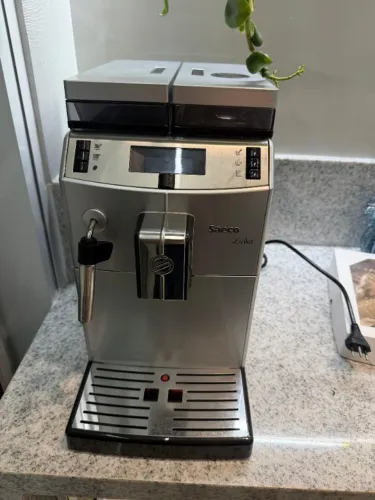 Cafeteira Saeco Lirika 220V - Semi Nova | Café Expresso Profissional