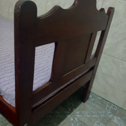 Cama de madeira, solteiro
