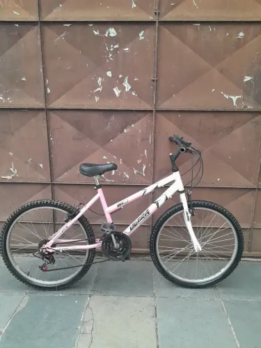 Bicicleta aro 24 com marchas 