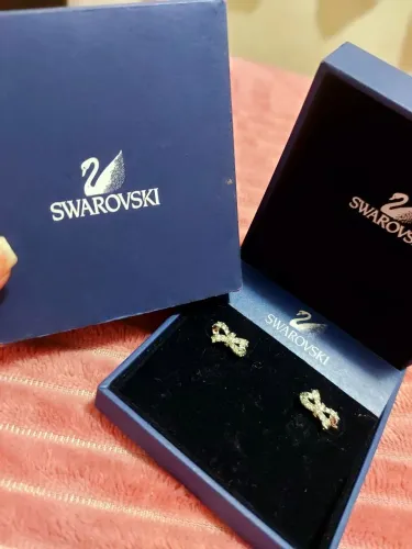 Brinco Swarovski