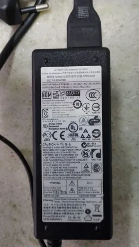 Vendo fonte para notebook Samsung por 50 reais para vim buscar ok não faço entrega ok