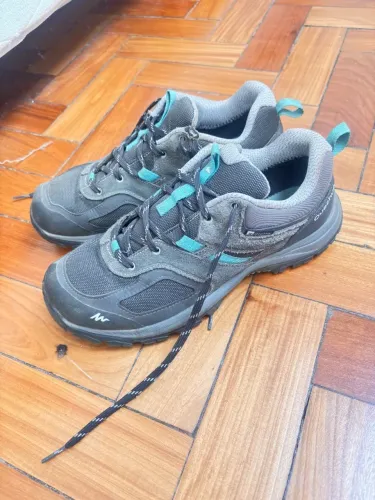 Bota de trilha quechua