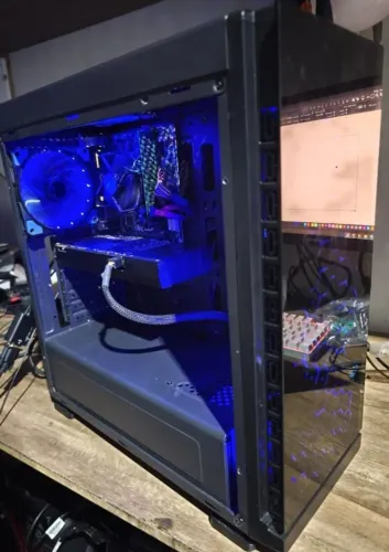 PC gamer i7 - 4790 / 8 GB Ram / 120 GB SsD + 500 GB HD / GTX 660 - 2 GB / 500 Watts / Gabi