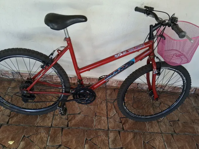 Bicicleta aro 26 com rodas aero cubo de rolamento cestinha nova 98564.9666