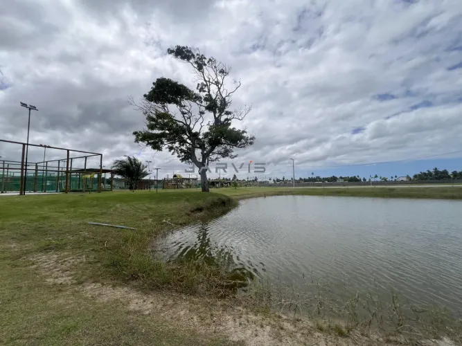 Lote à venda no Condomínio Angatu com 241,5m² (Posição Sul)