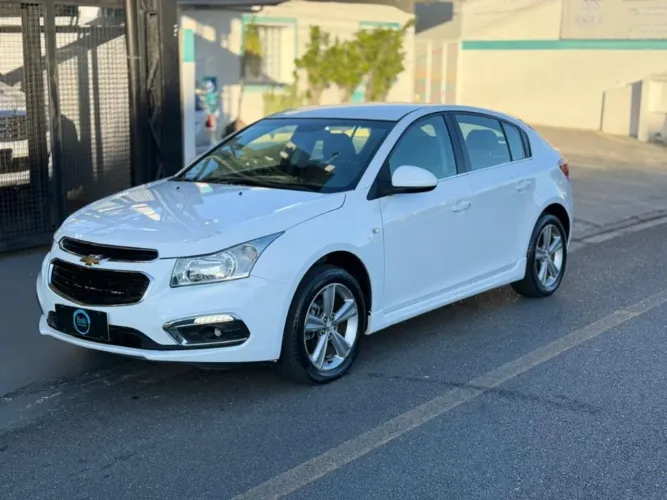 Chevrolet Cruze HB Sport LT 1.8 16V Flexp. 5P AUT 2015