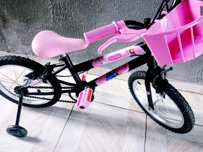 Linda bicicleta aro 16