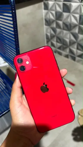 iPhone 11 red 64gb