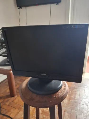 Monitor Philips quebrado