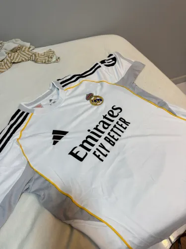 Camisa Real Madrid 25/26 Novo nunca usado M