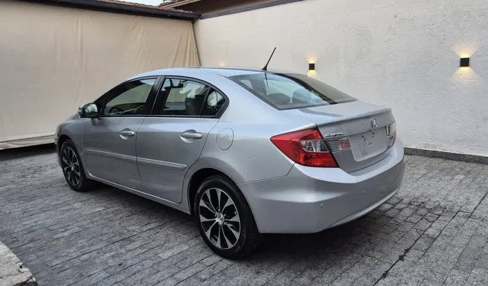 Honda Civic Sedan LXR 2.0 Flexone 16V Aut. 4P 2015