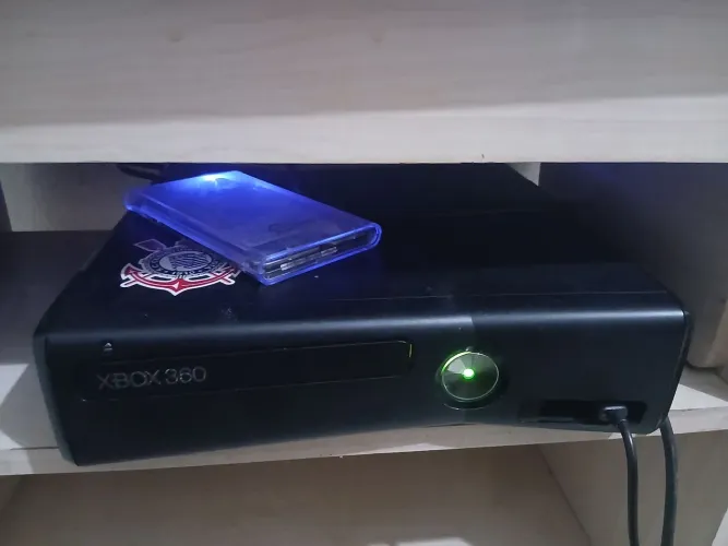 VENDO XBOX 360 COM HD!