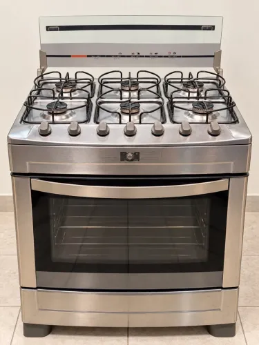 FOGÃO 6 BOCAS COM FORNO EM ÓTIMO ESTADO