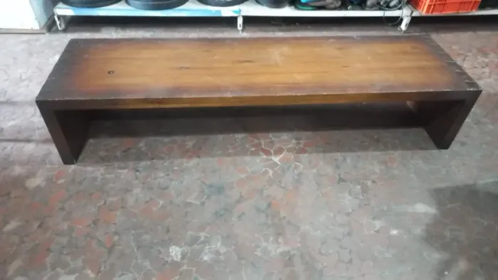 Banco sem Encosto em Madeira - SIERRA