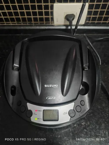 Rádio MP3 Suzuki eletro AM FM cd não funciona