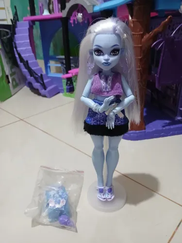 monster high g3 self scare secrets abbey (LEIA DESCRIÇÃO)