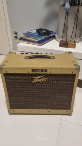 Amplificador valvulado Peavey Classic 30