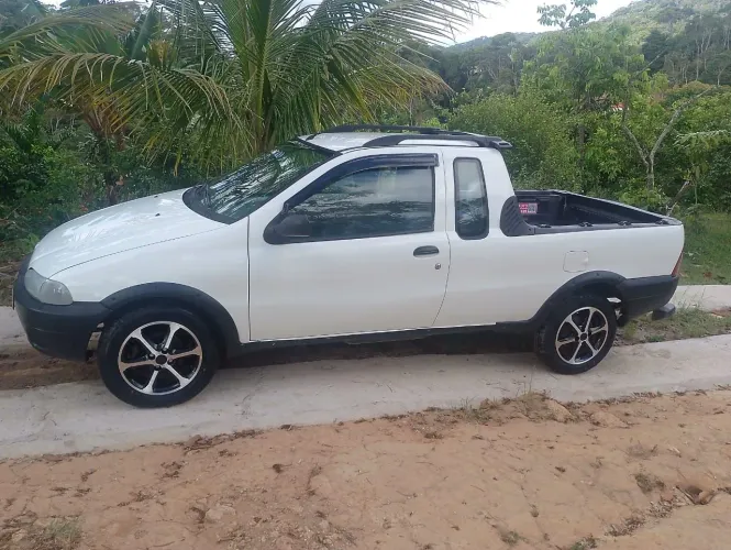 Vendo Strada cabine estendida 2001, 1.5 8v super conservado, pneus e rodas zeradas