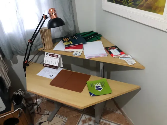 Mesa escritório regulável