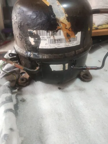 Motor geladeira funcionando. Brastemp 