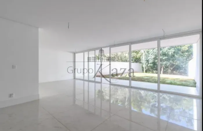 Casa de Condomínio - Chácara Santo Antônio - 4 Suítes - 707m²