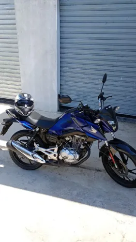 Faço fretes e serviços de motoboy BH e região